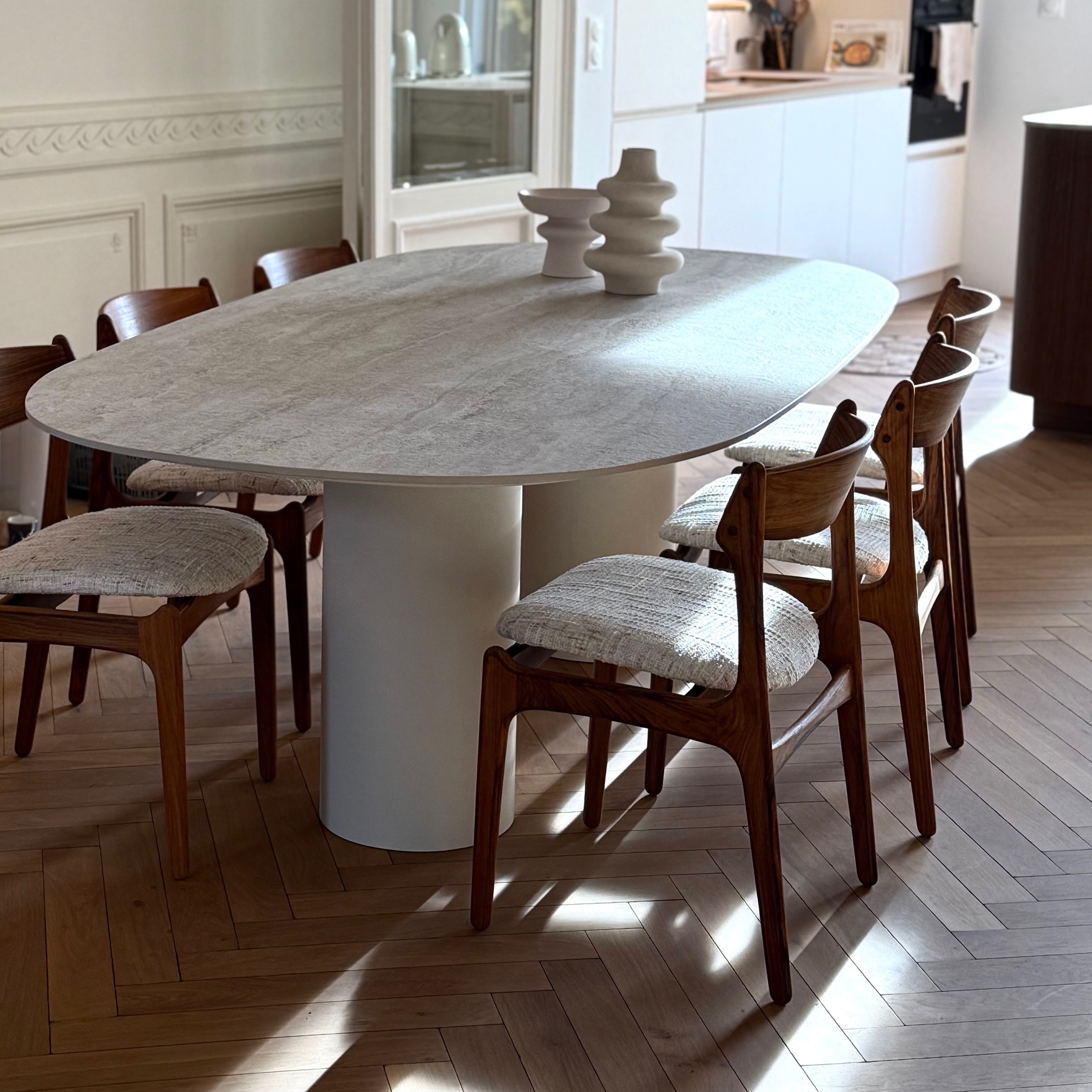 Table salle à manger ovale céramique 6