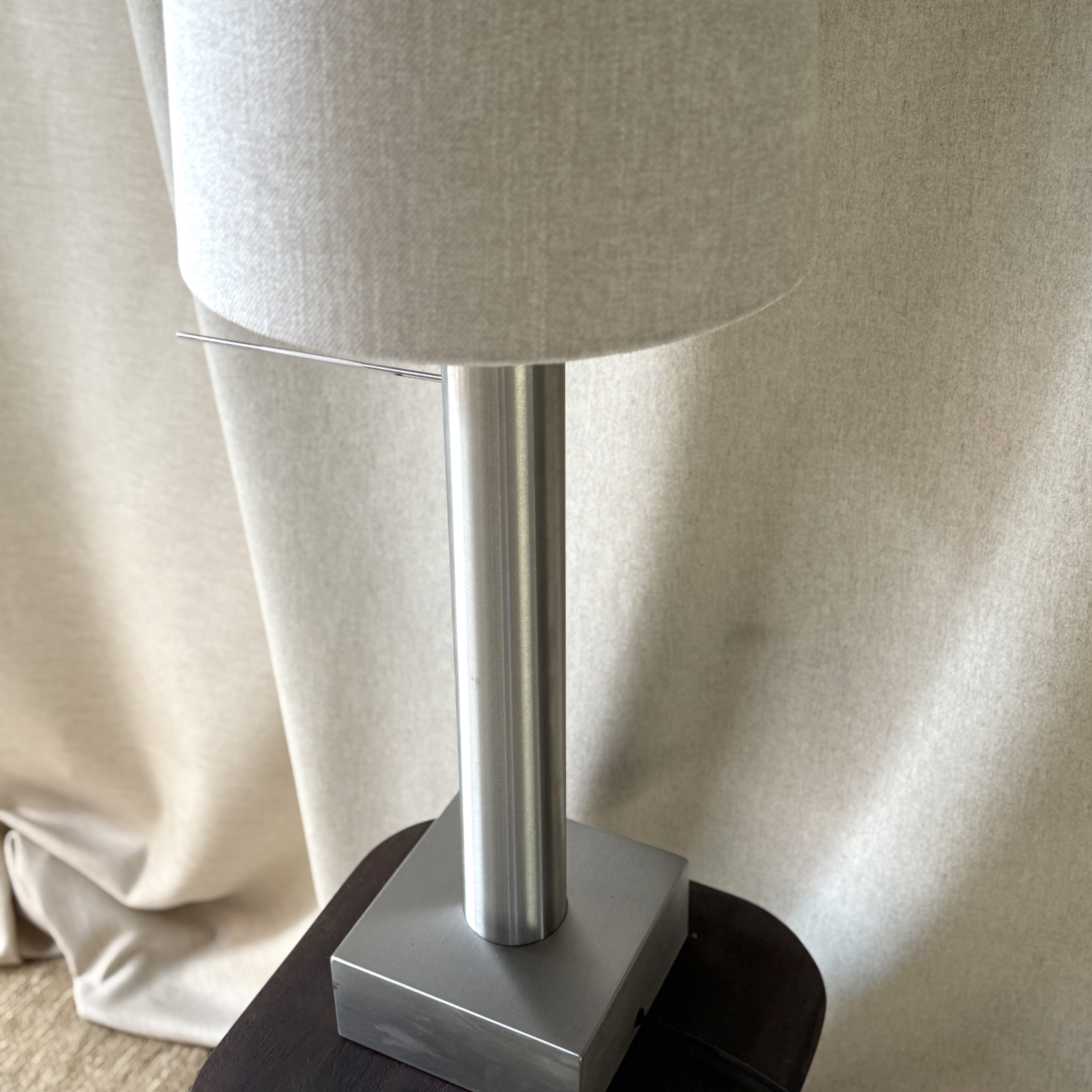 Lampe haute chromé - Pièce Unique 1
