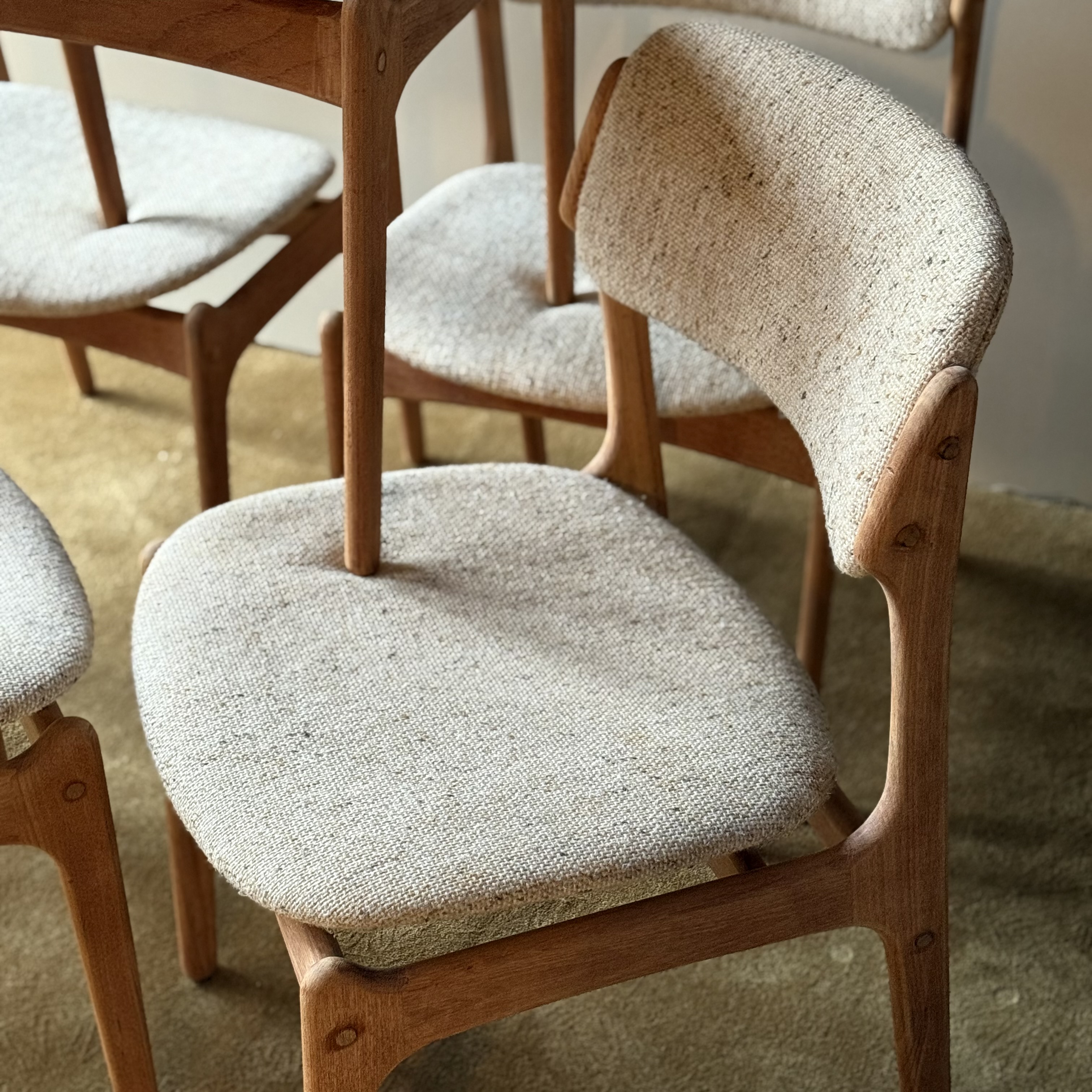 Lot de 6 chaises Erik Buch Teck - Pièce Unique 2