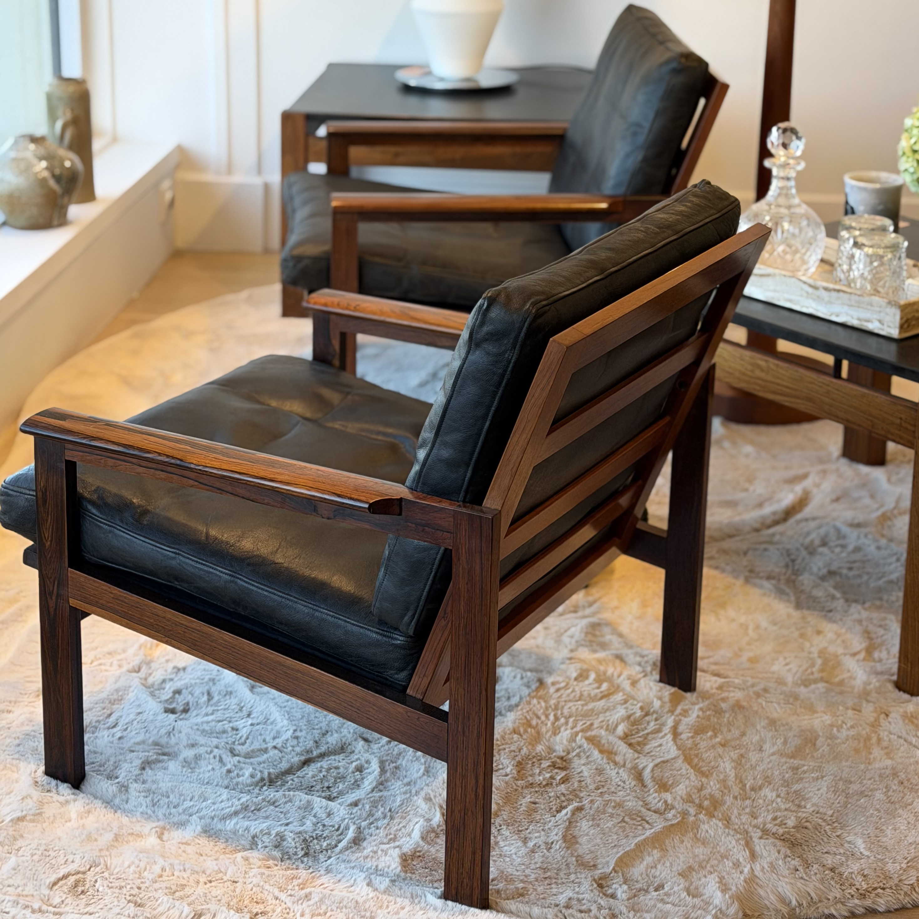 Paire de fauteuils palissandre - Pièce unique 1