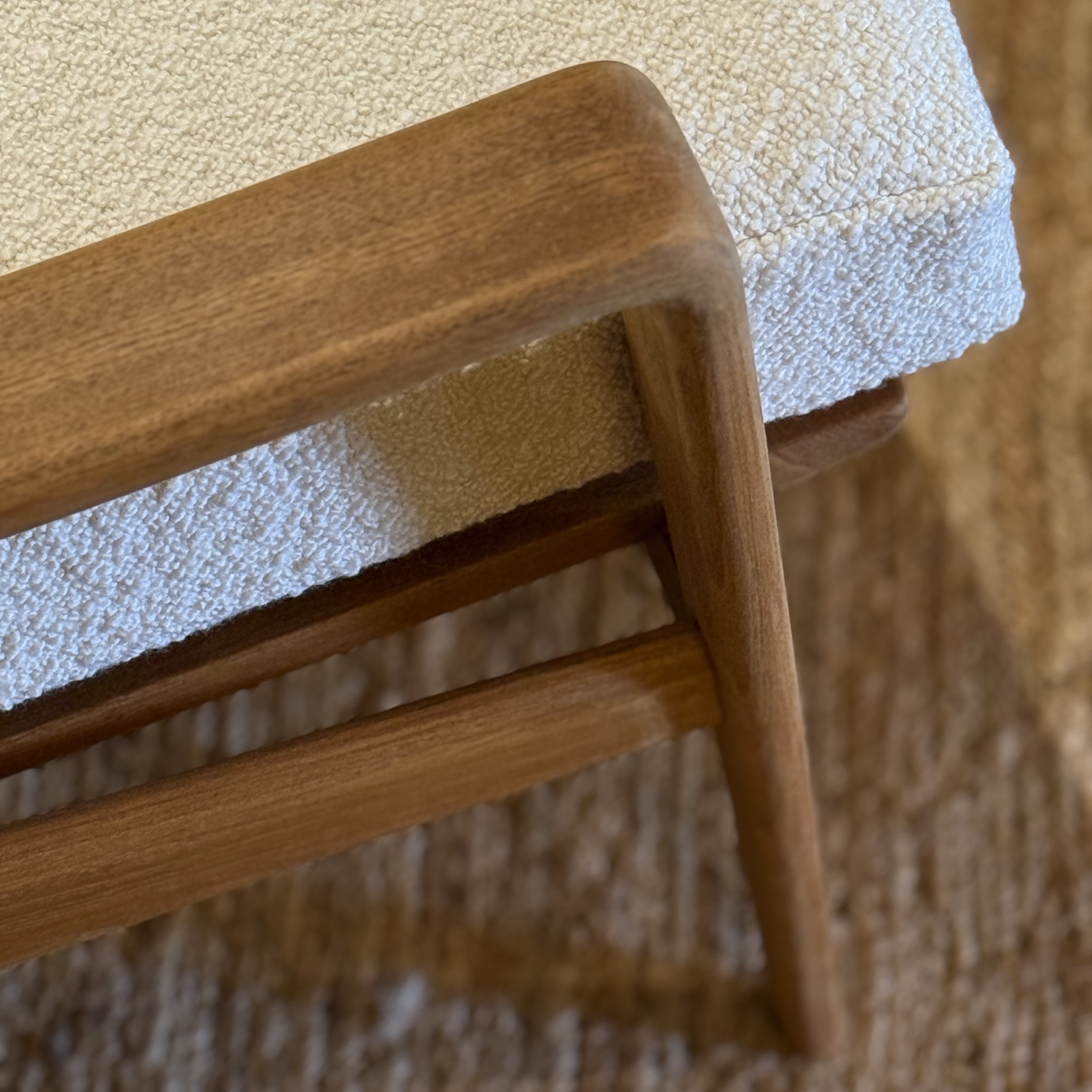 Paire de fauteuils beige - Pièce Unique 4