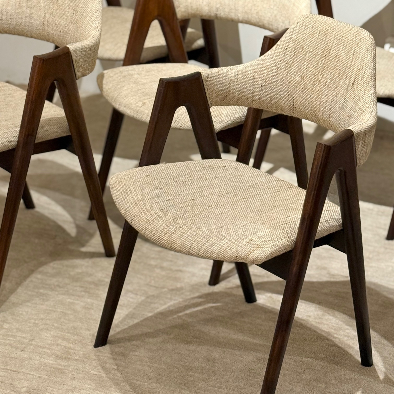 Lot de 5 chaises - Pièce Unique 1