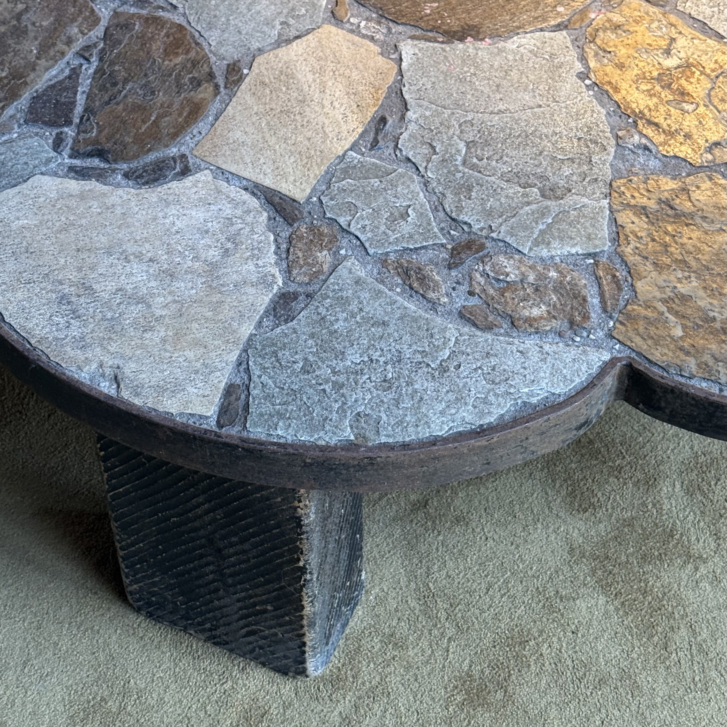 Table pierre fleur - Pièce Unique 3