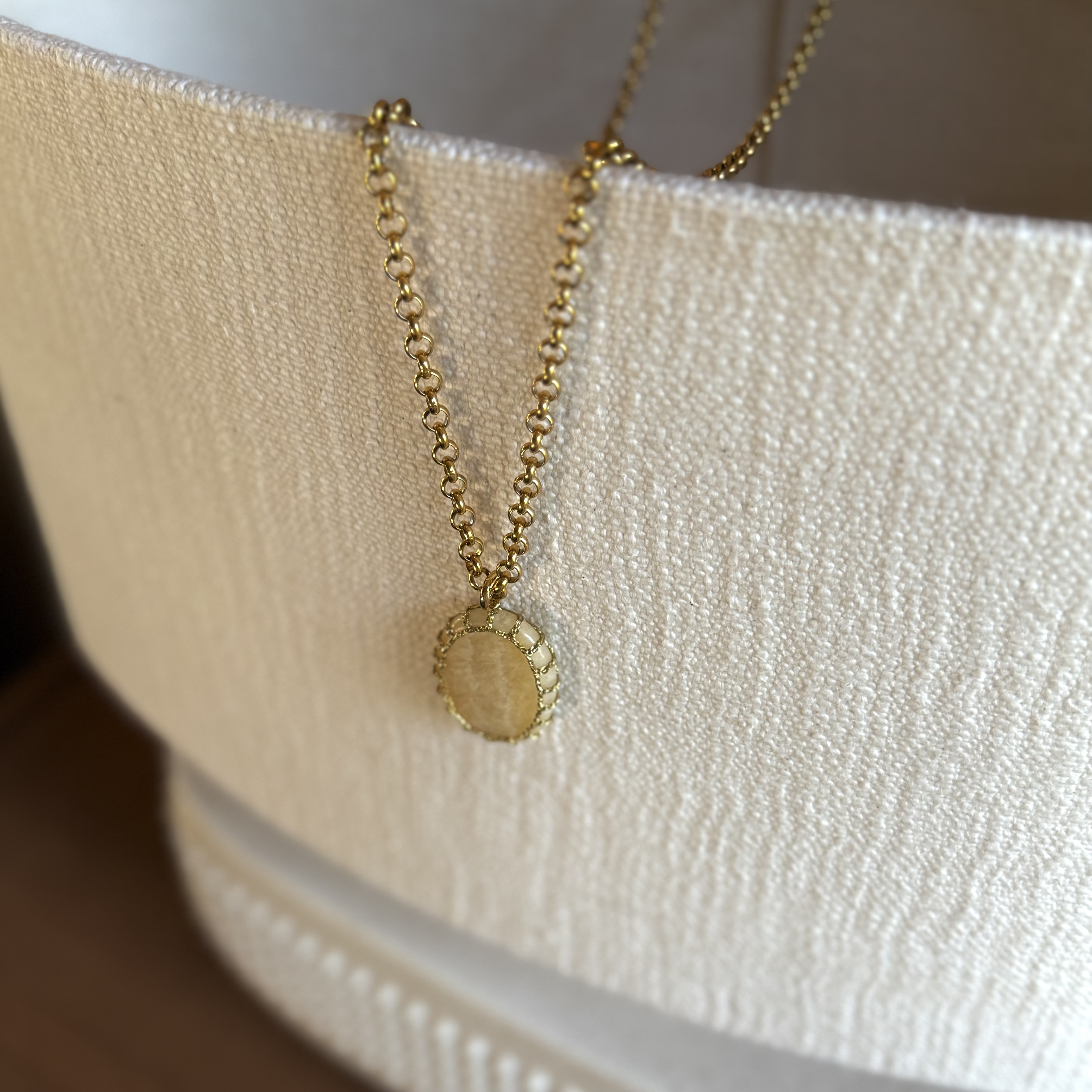Pendentif Pierre 1