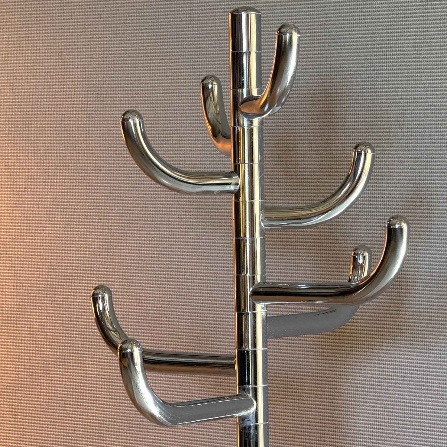 Porte manteau chromé - Pièce Unique 