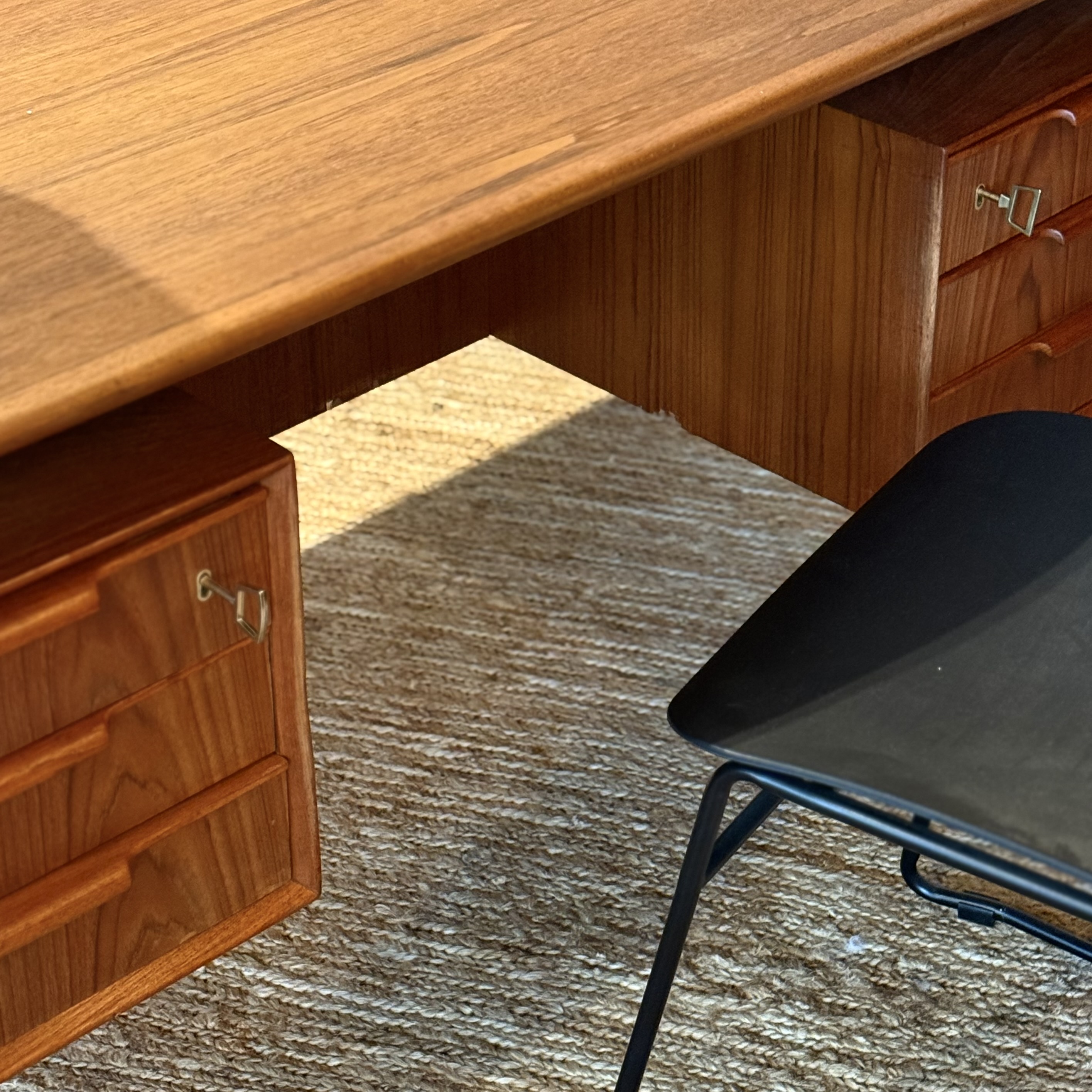 Bureau vintage - Pièce Unique 4