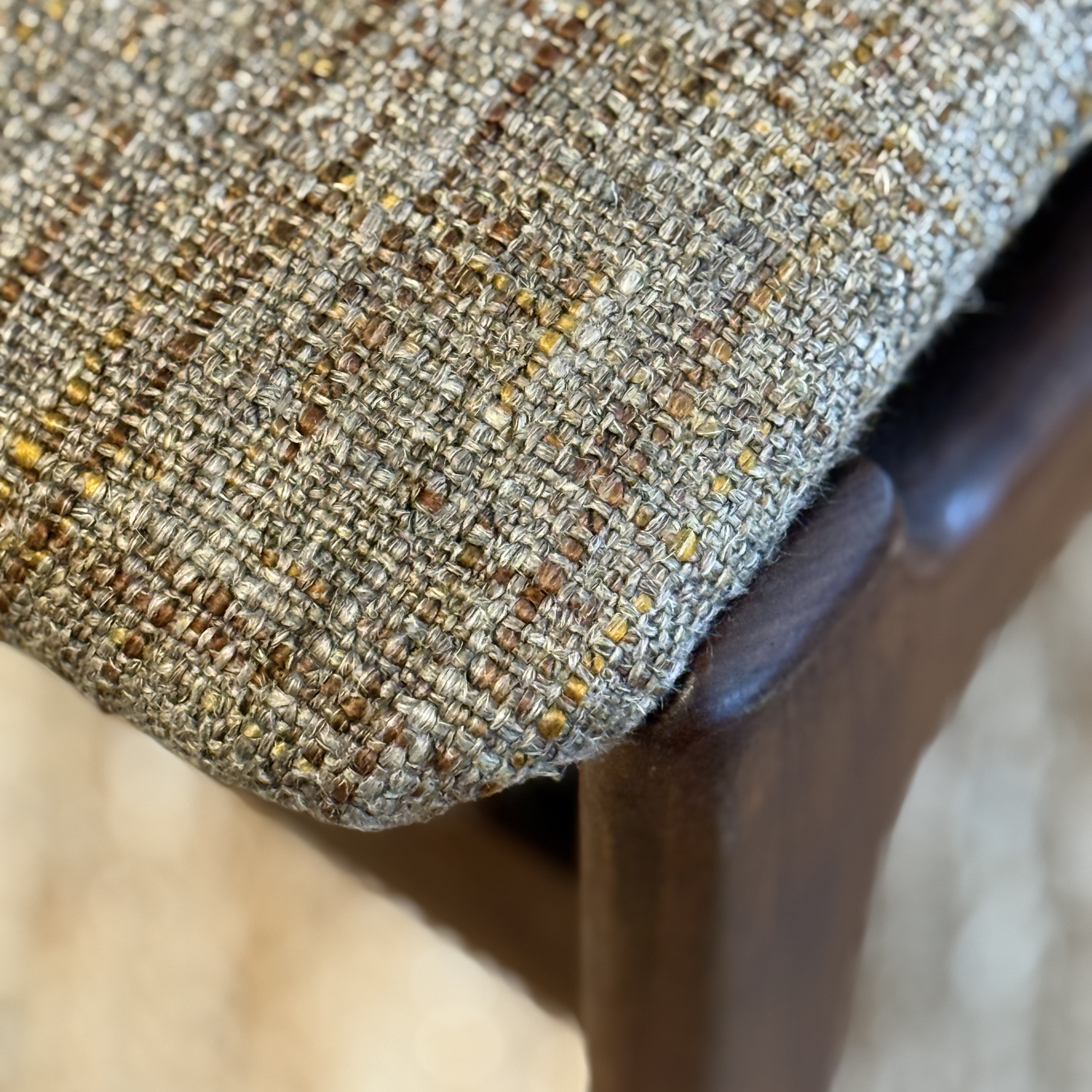 Lot de 6 chaises foncées - Pièce Unique 4