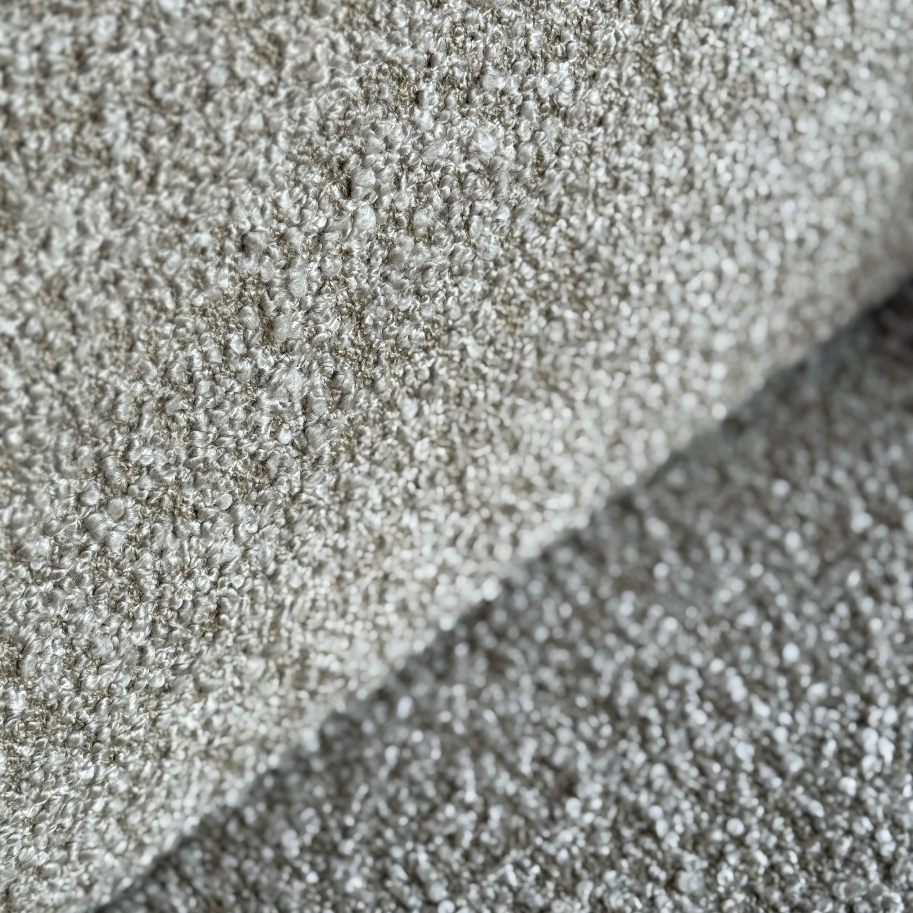 Paire de fauteuils, bois foncé - Pièce Unique 3