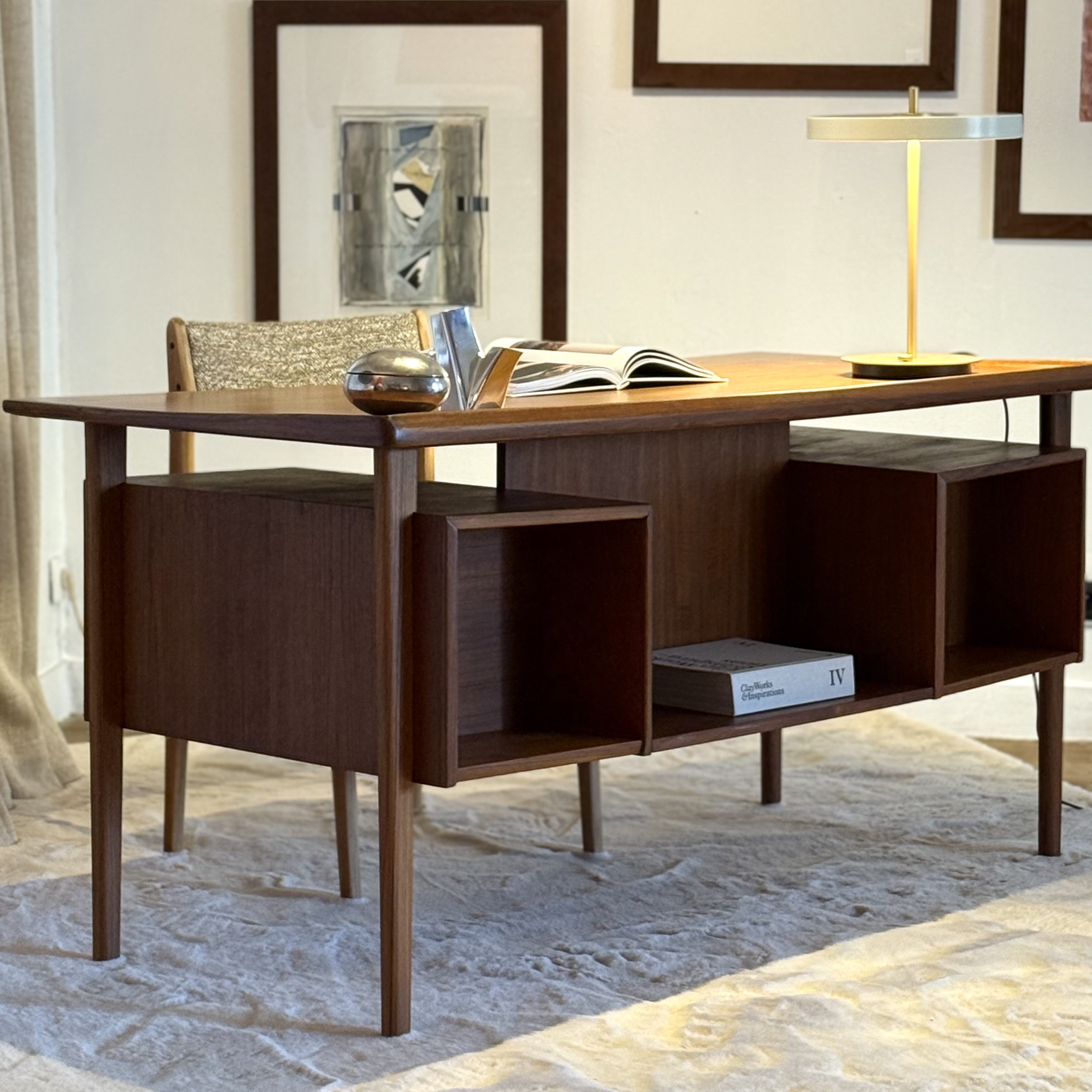 Bureau - Pièce Unique 1