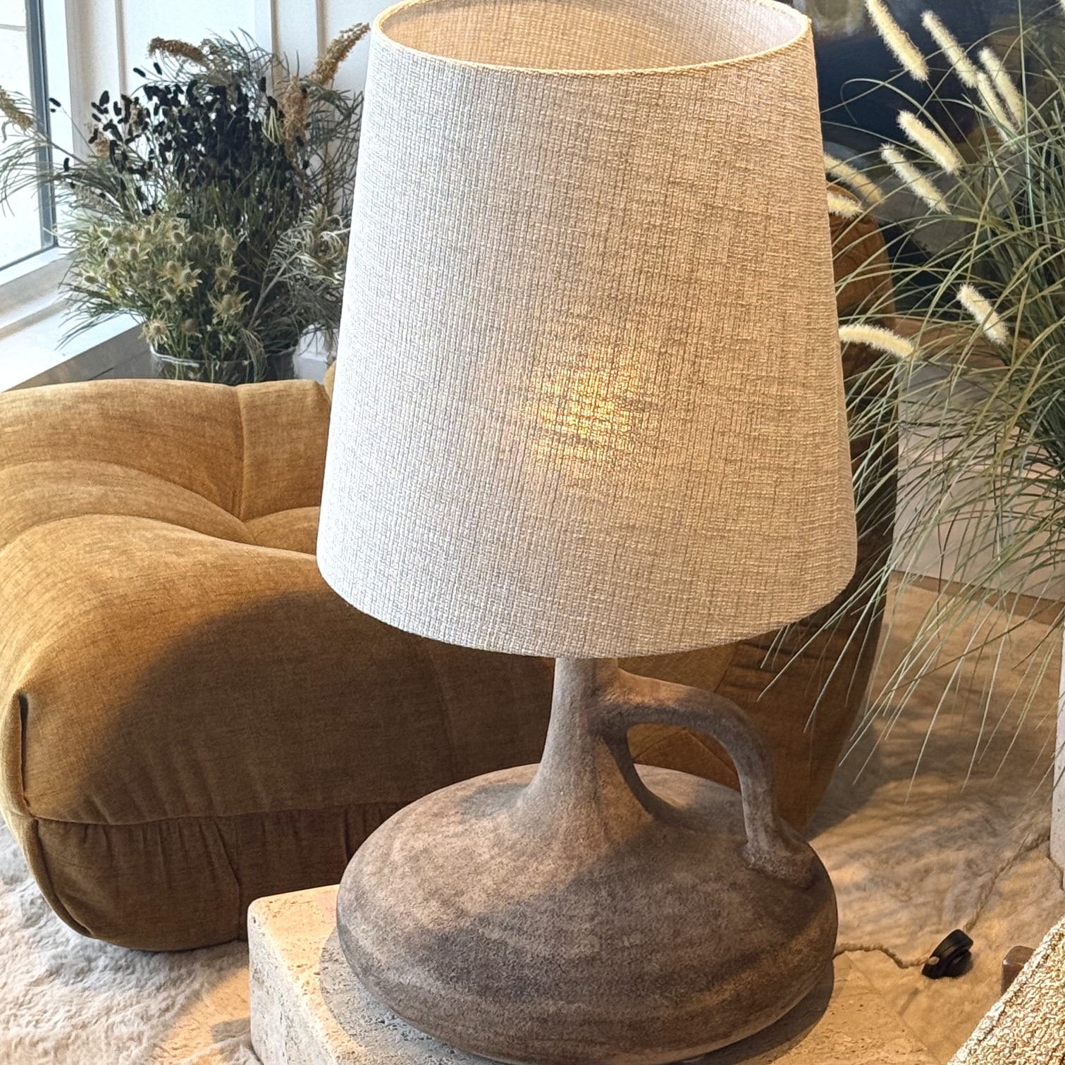 Lampe pierre beige - Pièce Unique 1