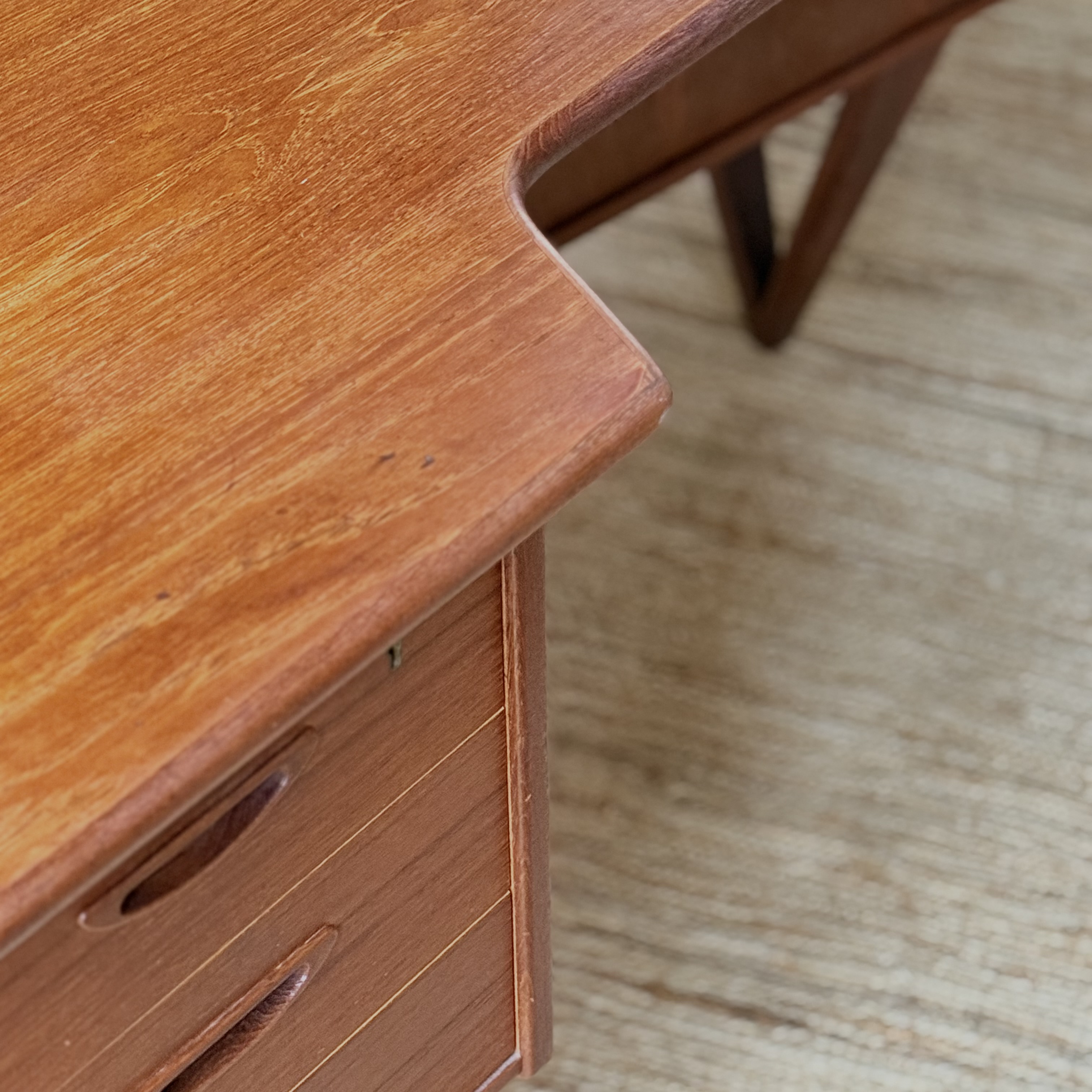 Bureau Boomerang Peter L.Nielsen - Pièce Unique 2