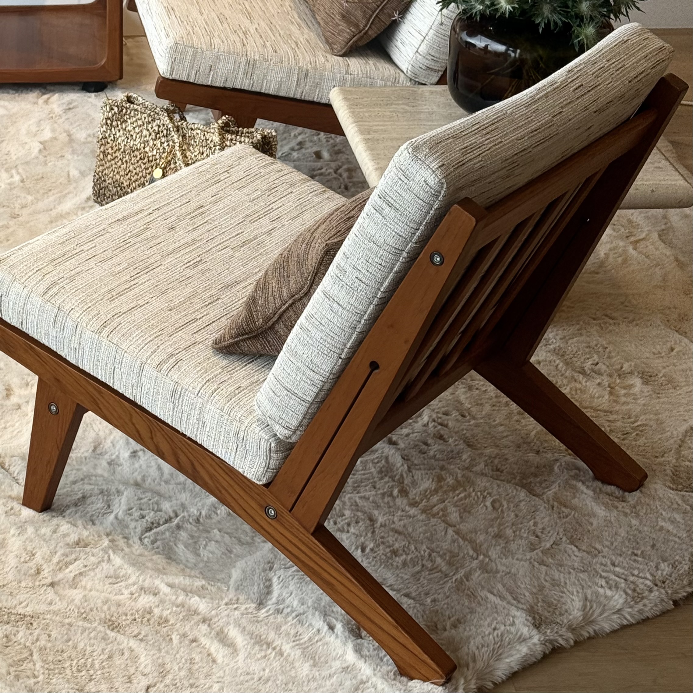 Paire de fauteuils Hans J. Wegner - Pièce Unique...