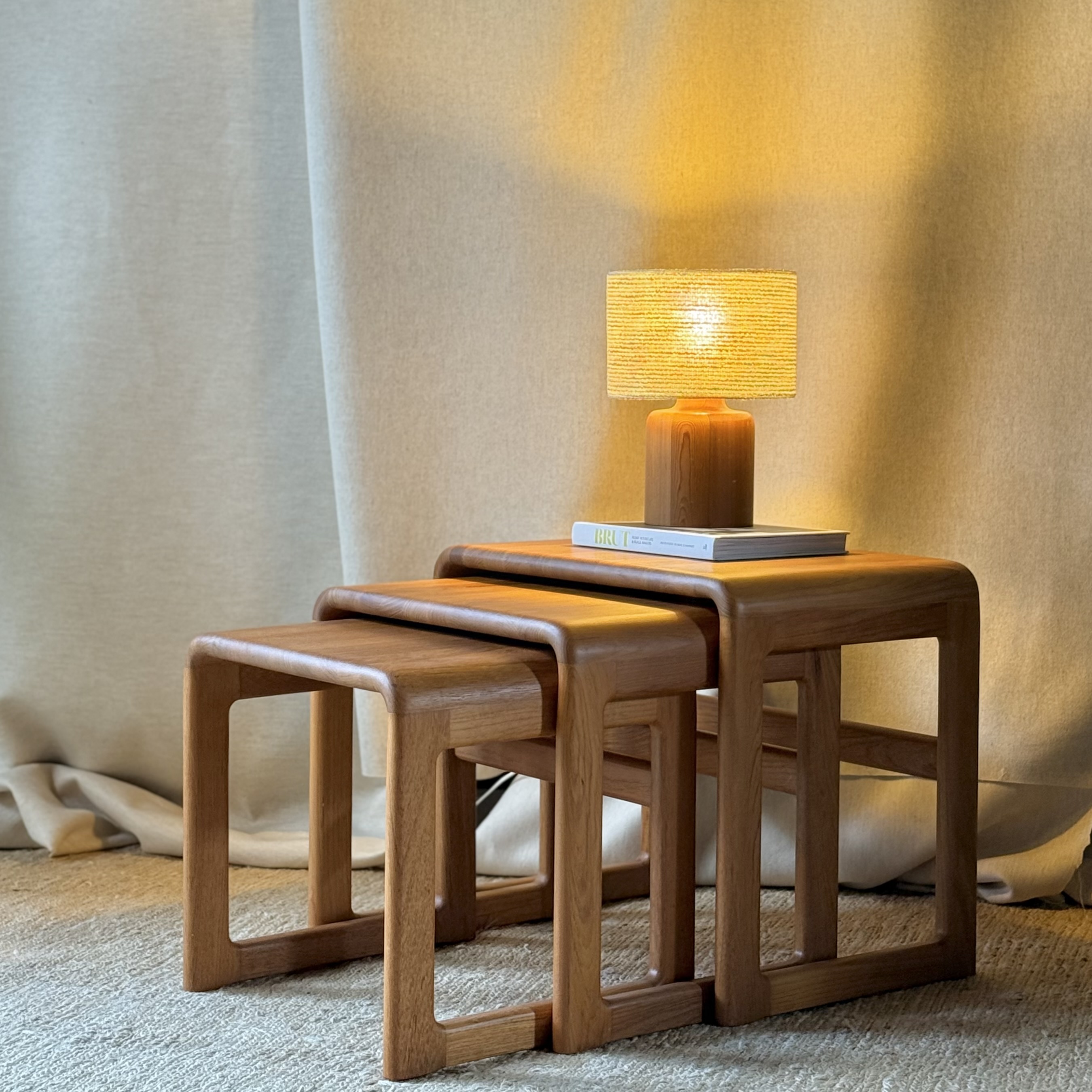 Tables gigognes - Pièce Unique 1