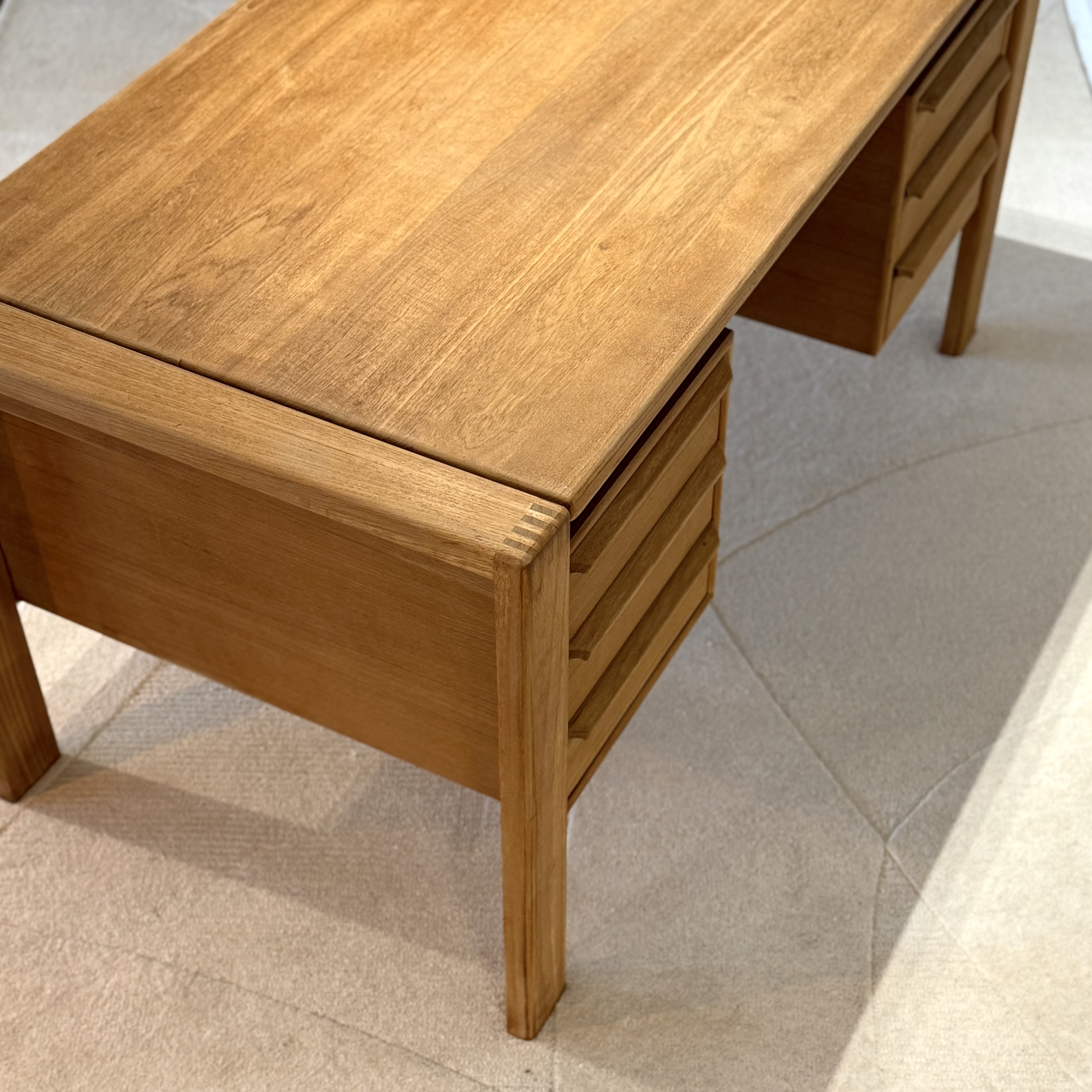 Bureau scandinave - Pièce Unique 1