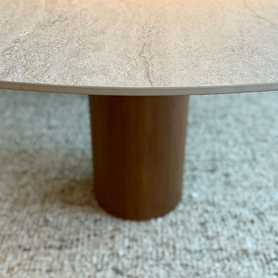 Table salle à manger ovale céramique 3