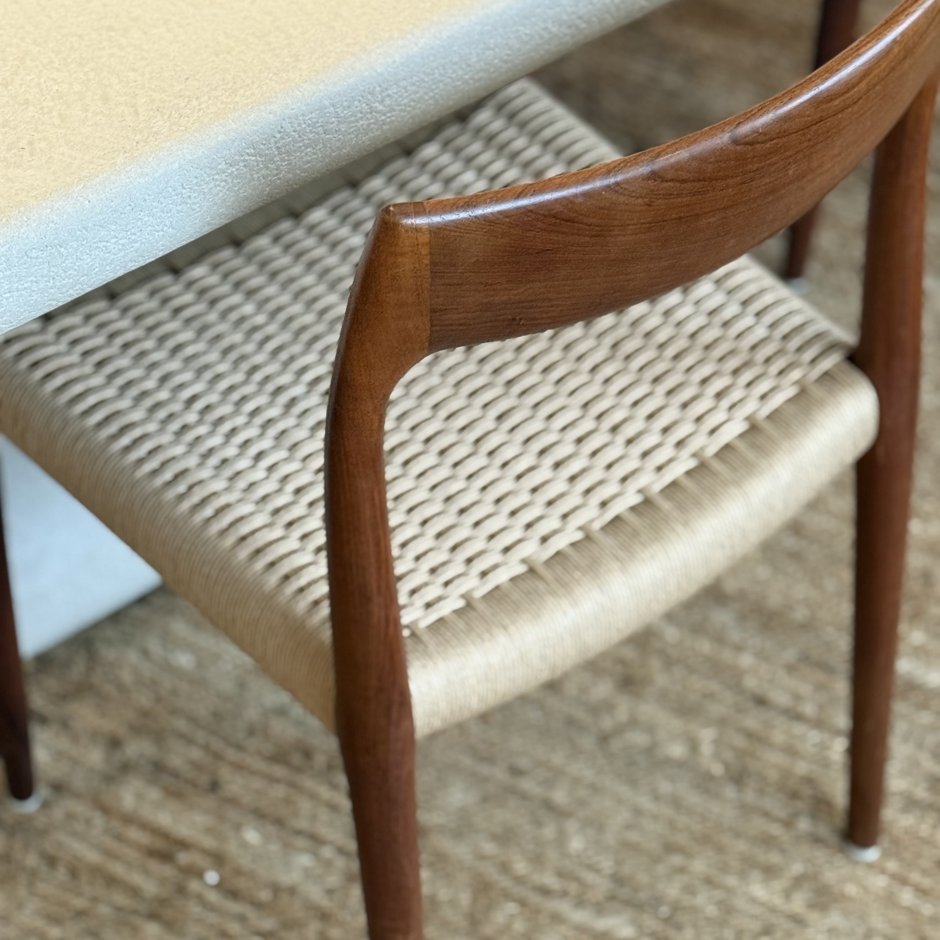 Lot de 6 chaises anciennes - Pièce Unique 2